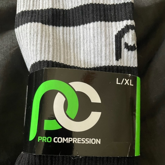 PRO Compression Socks - Picture 2 of 2